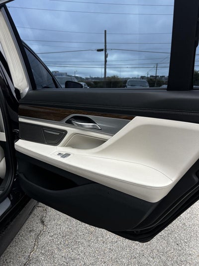 2019 BMW 7 Series 740i