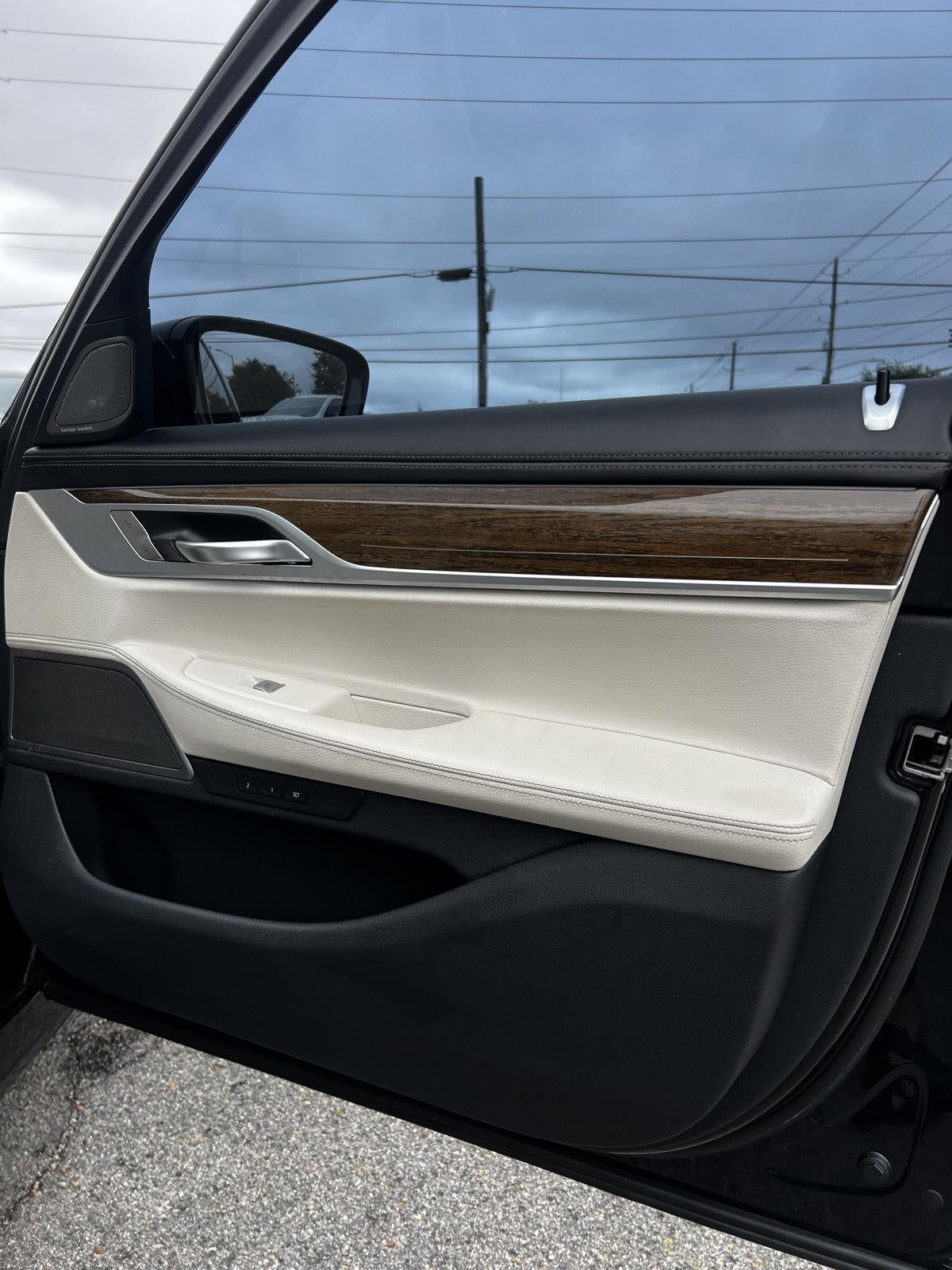 2019 BMW 7 Series 740i