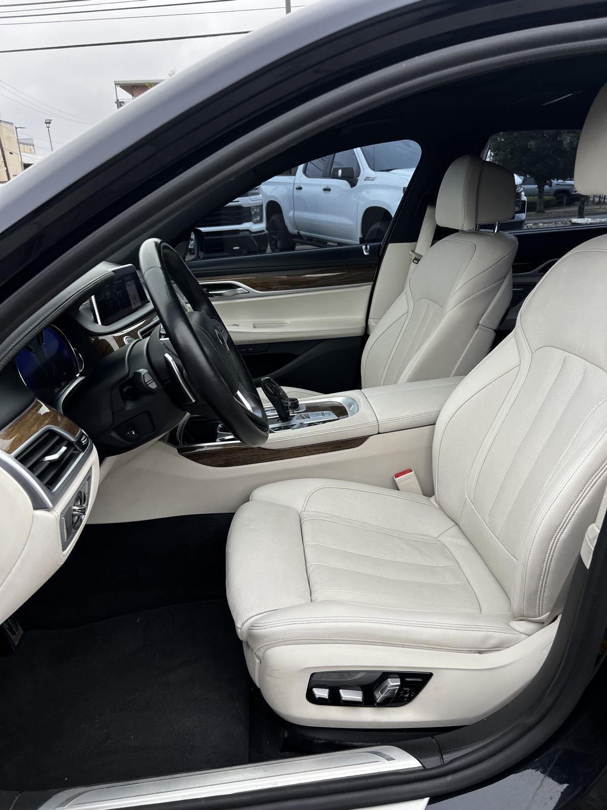 2019 BMW 7 Series 740i