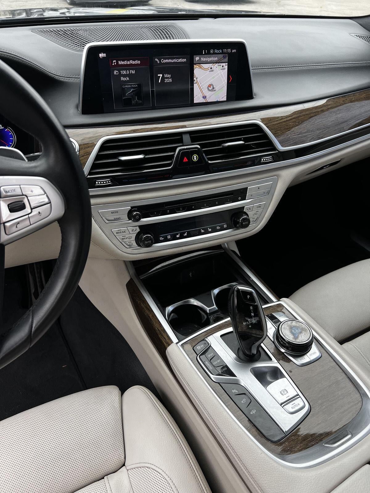2019 BMW 7 Series 740i