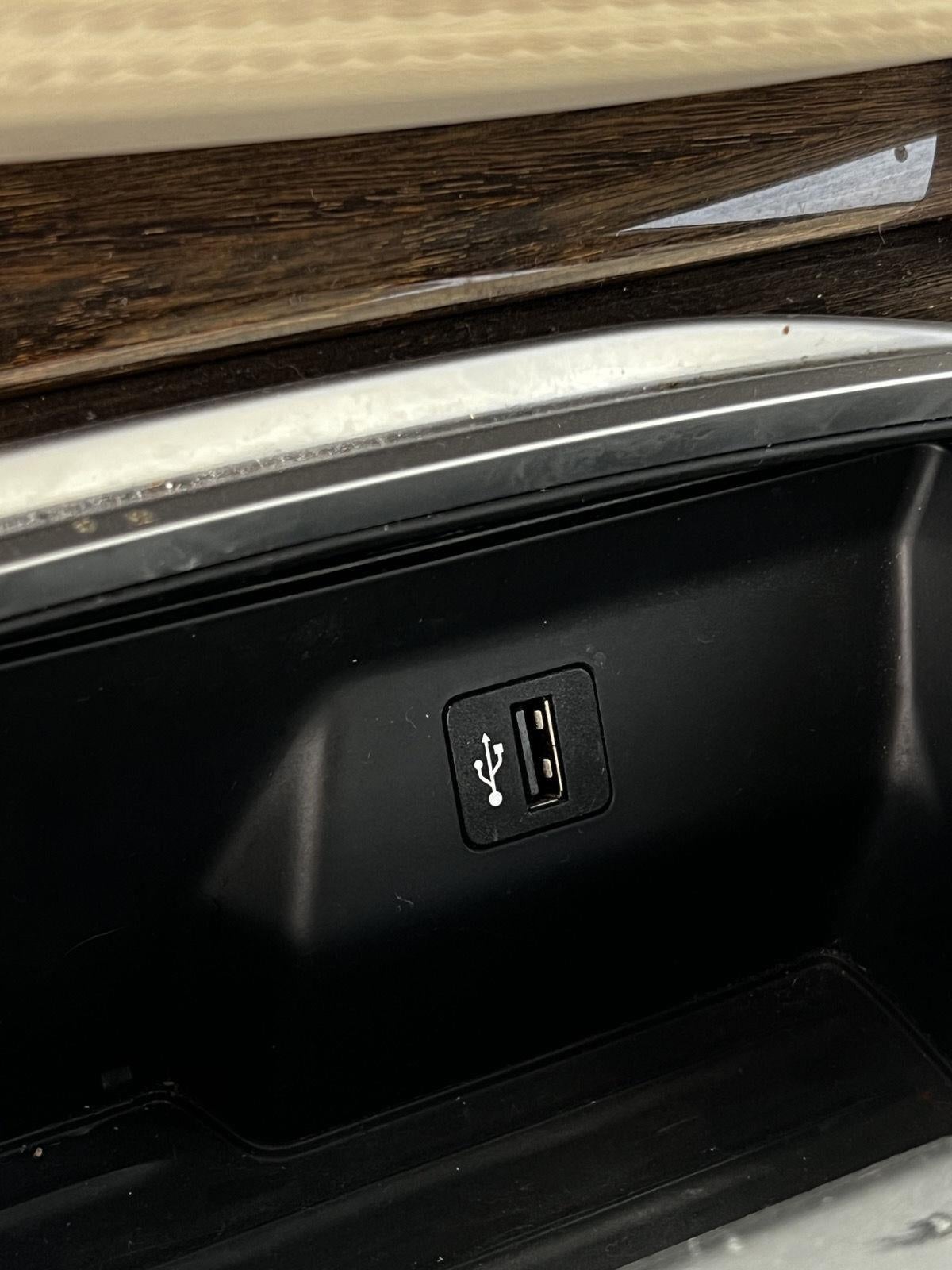 2019 BMW 7 Series 740i