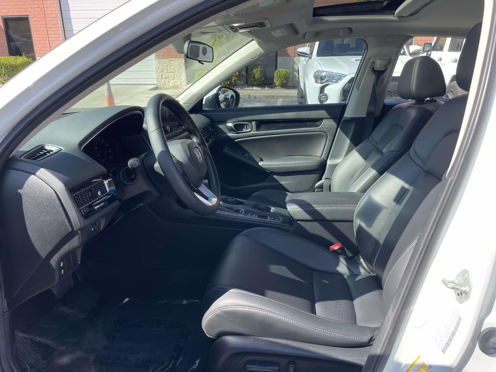 2024 Honda Civic Hatchback EX-L