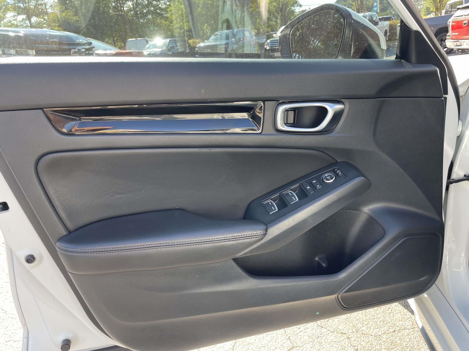 2024 Honda Civic Hatchback EX-L