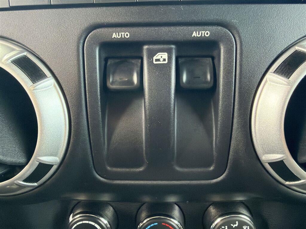 2015 Jeep Wrangler Sahara