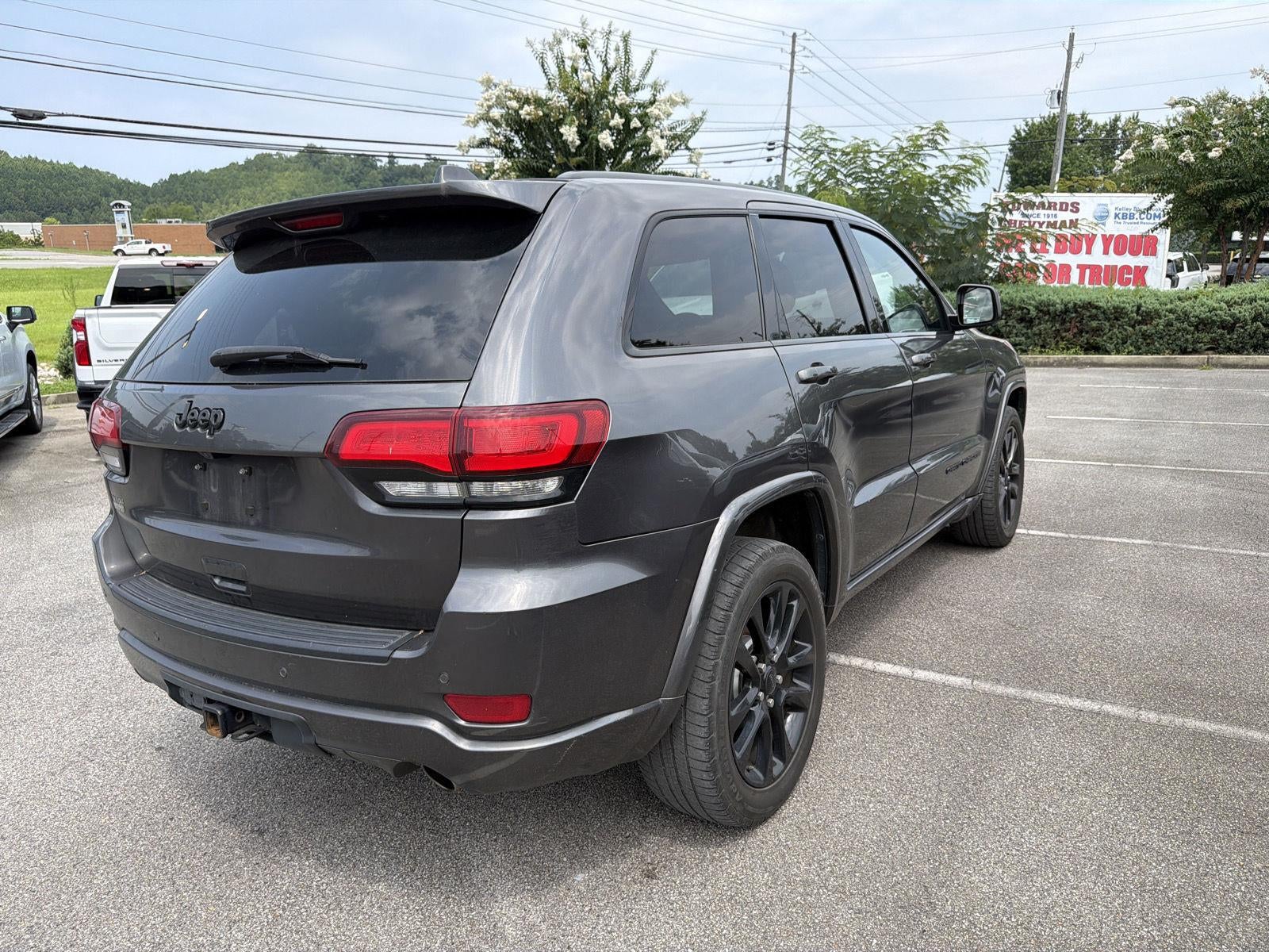 2020 Jeep Grand Cherokee Altitude