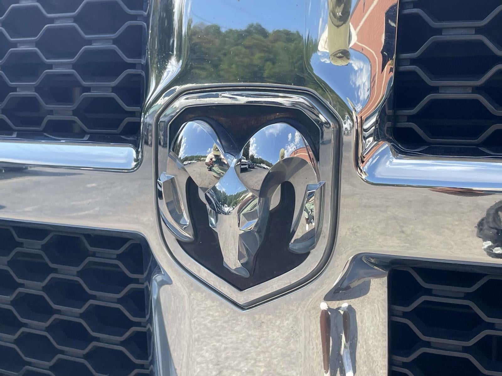 2018 RAM 1500 SLT