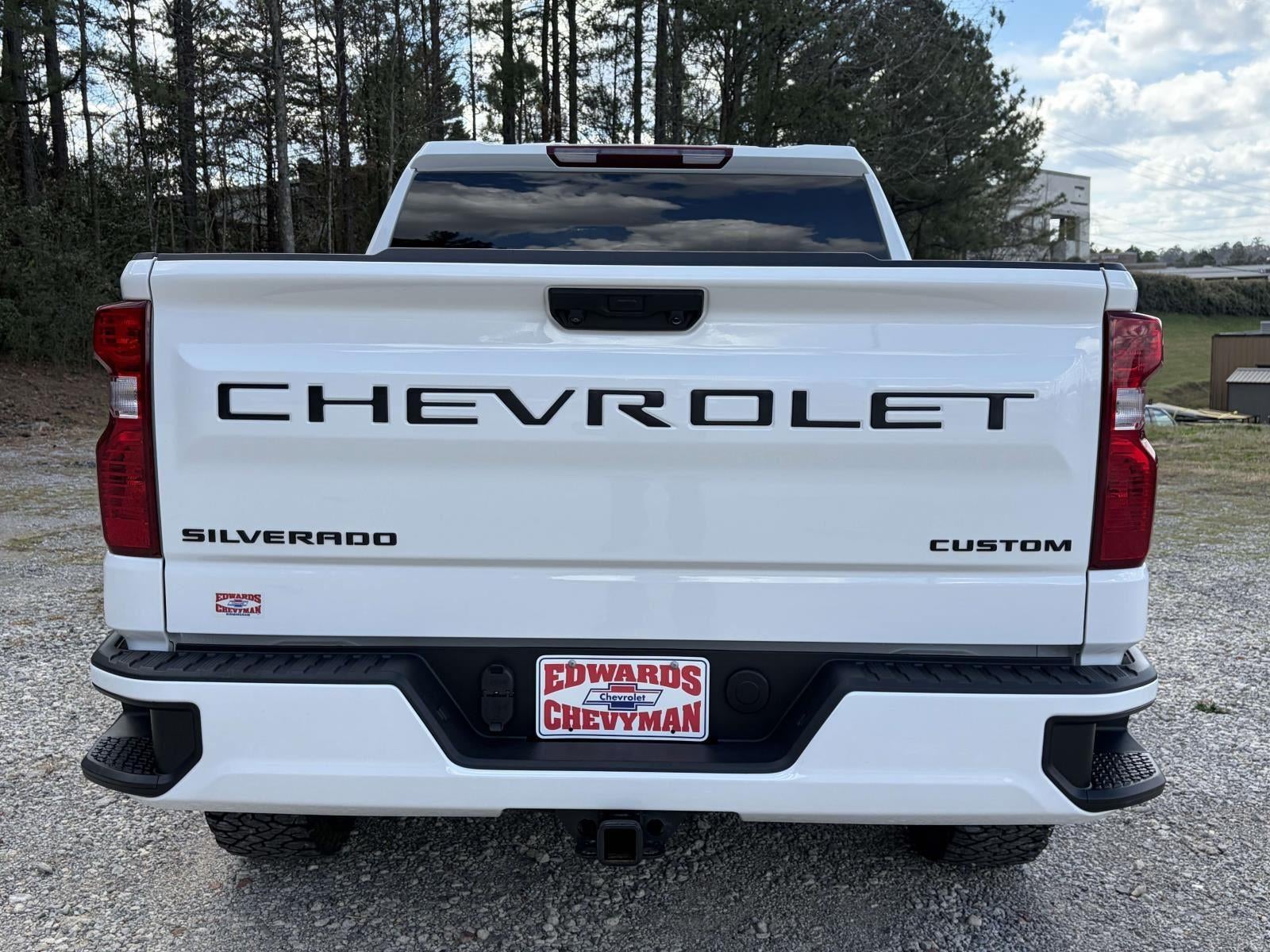 2025 Chevrolet Silverado 1500 Custom