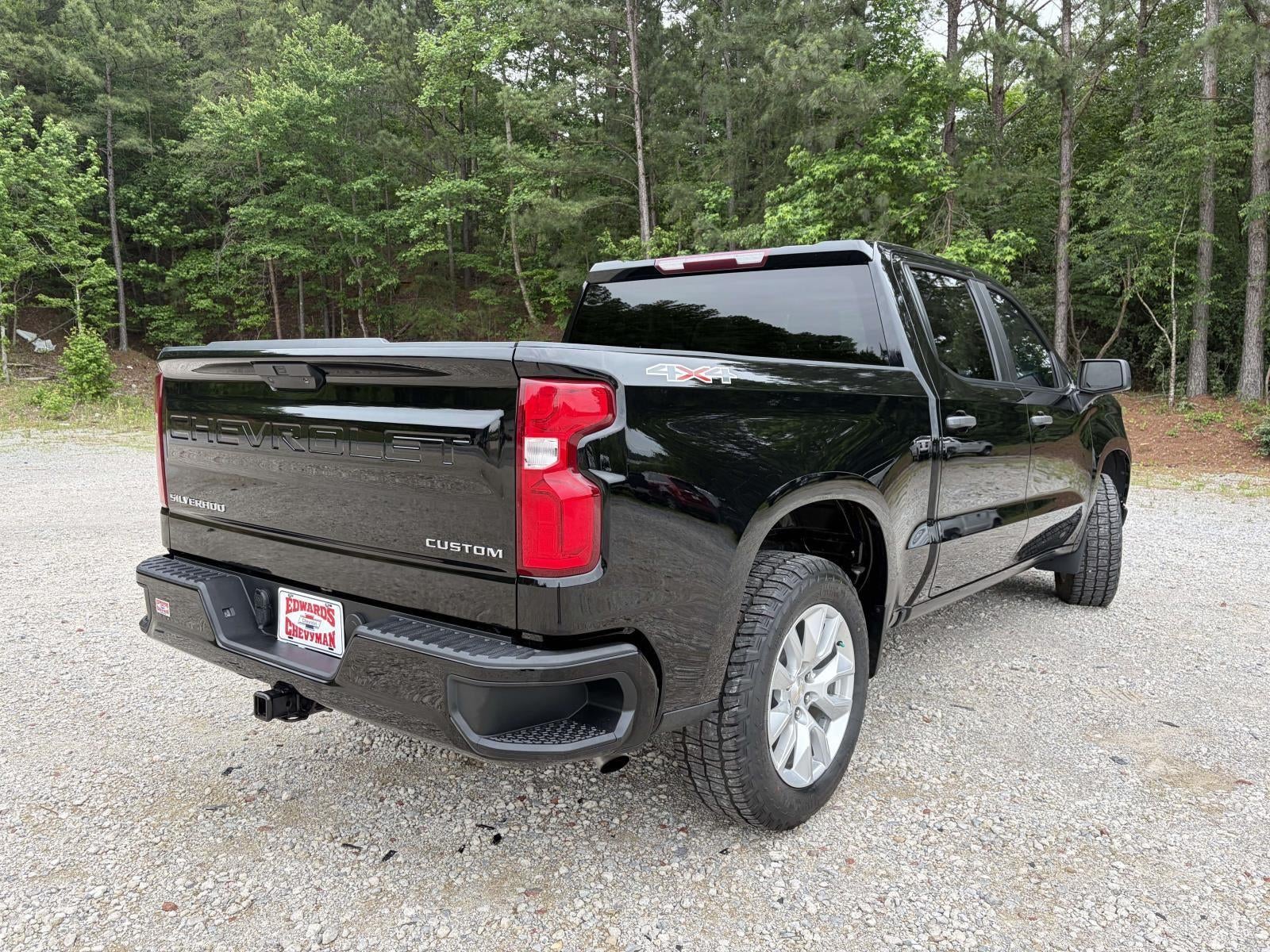 2022 Chevrolet Silverado 1500 LTD Custom