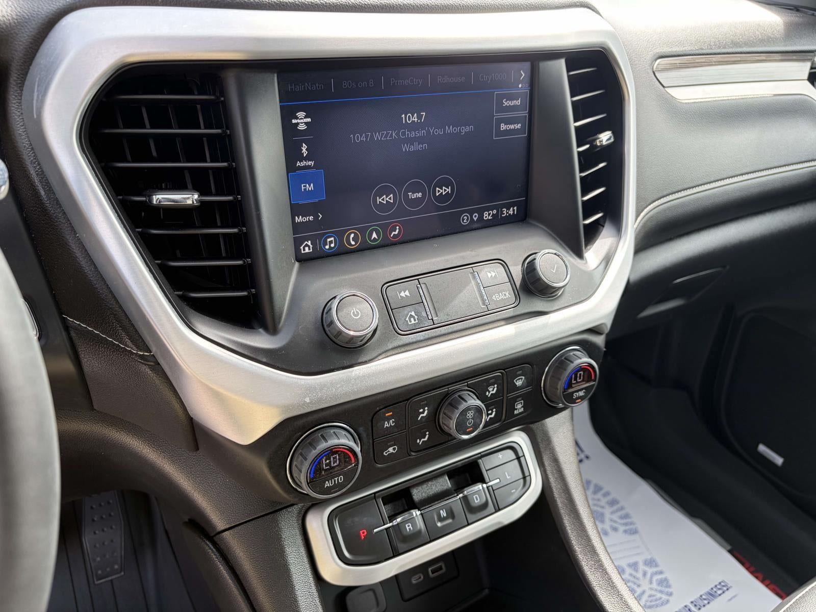 2023 GMC Acadia SLT