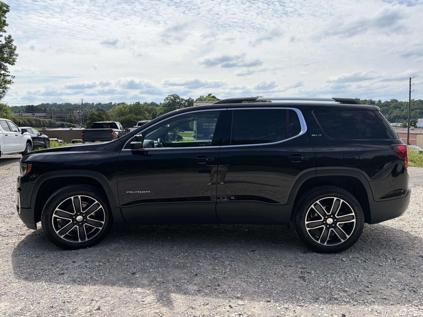 2023 GMC Acadia SLT