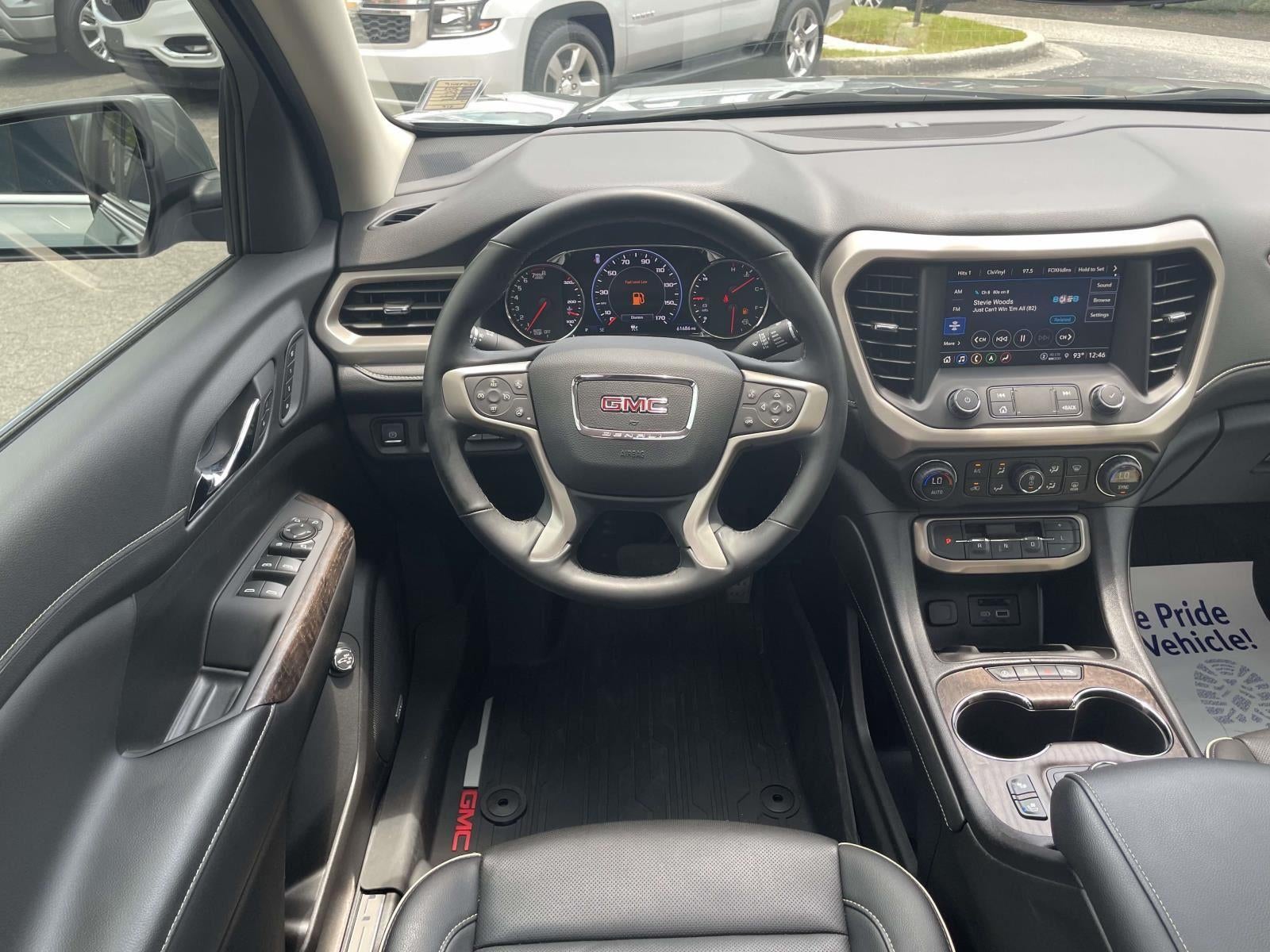 2023 GMC Acadia Denali