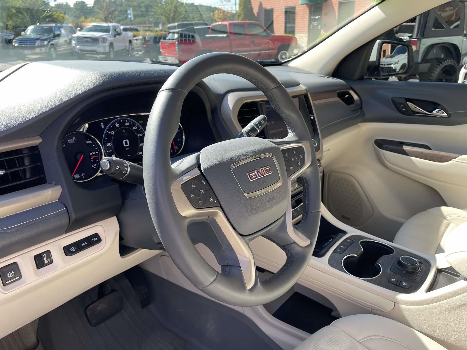 2023 GMC Acadia Denali