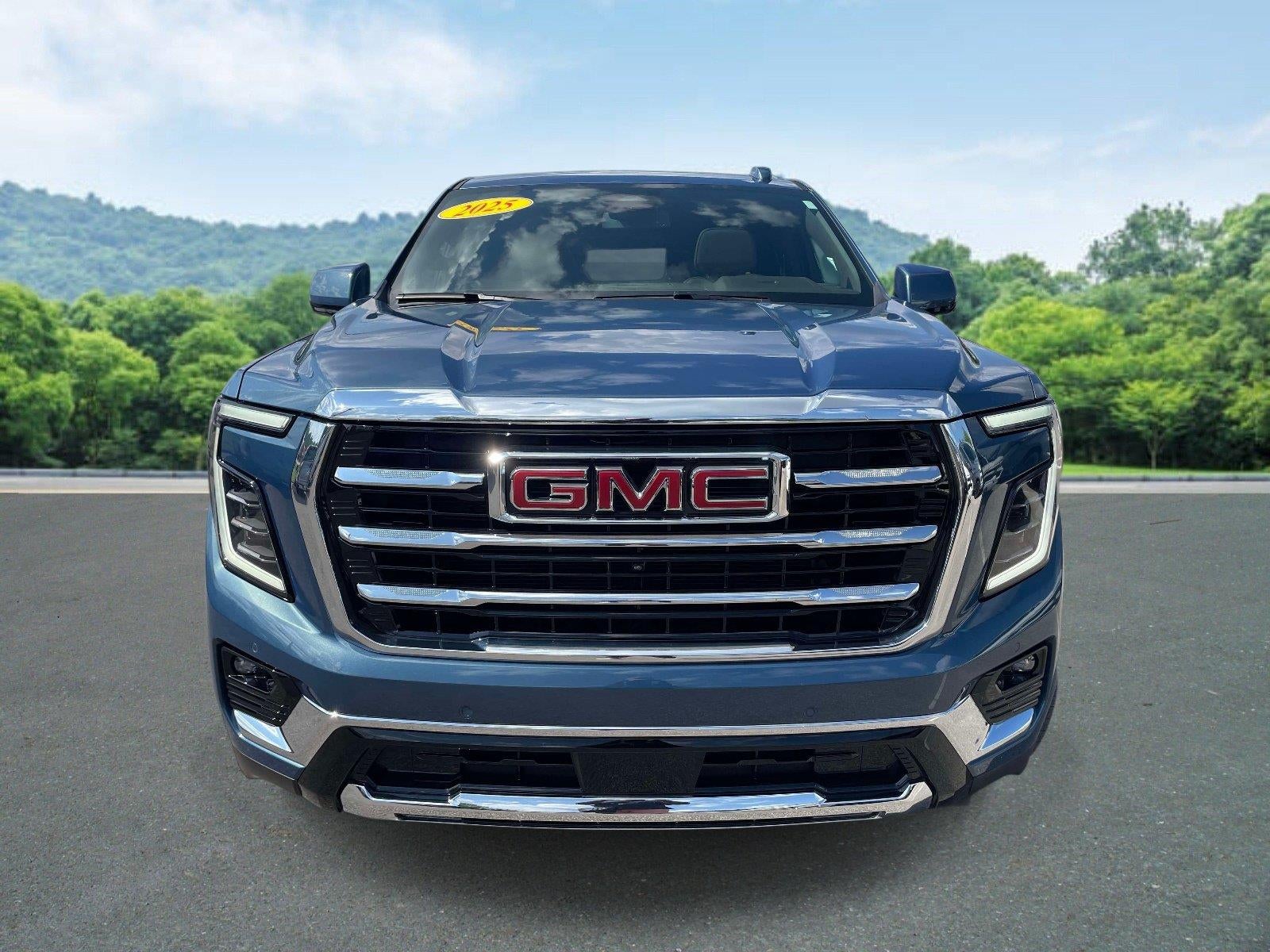 2025 GMC Yukon Elevation