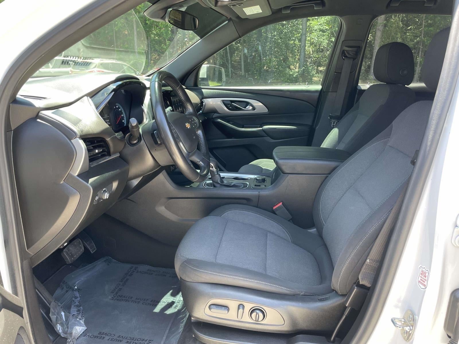 2022 Chevrolet Traverse LT Cloth