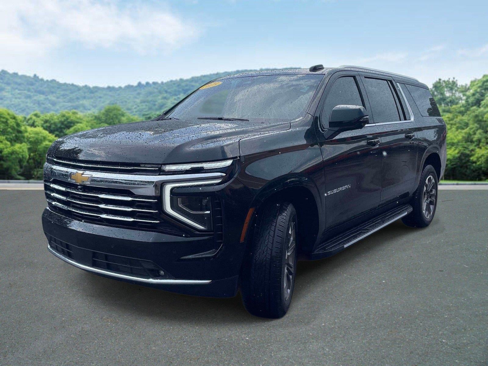 2025 Chevrolet Suburban LT