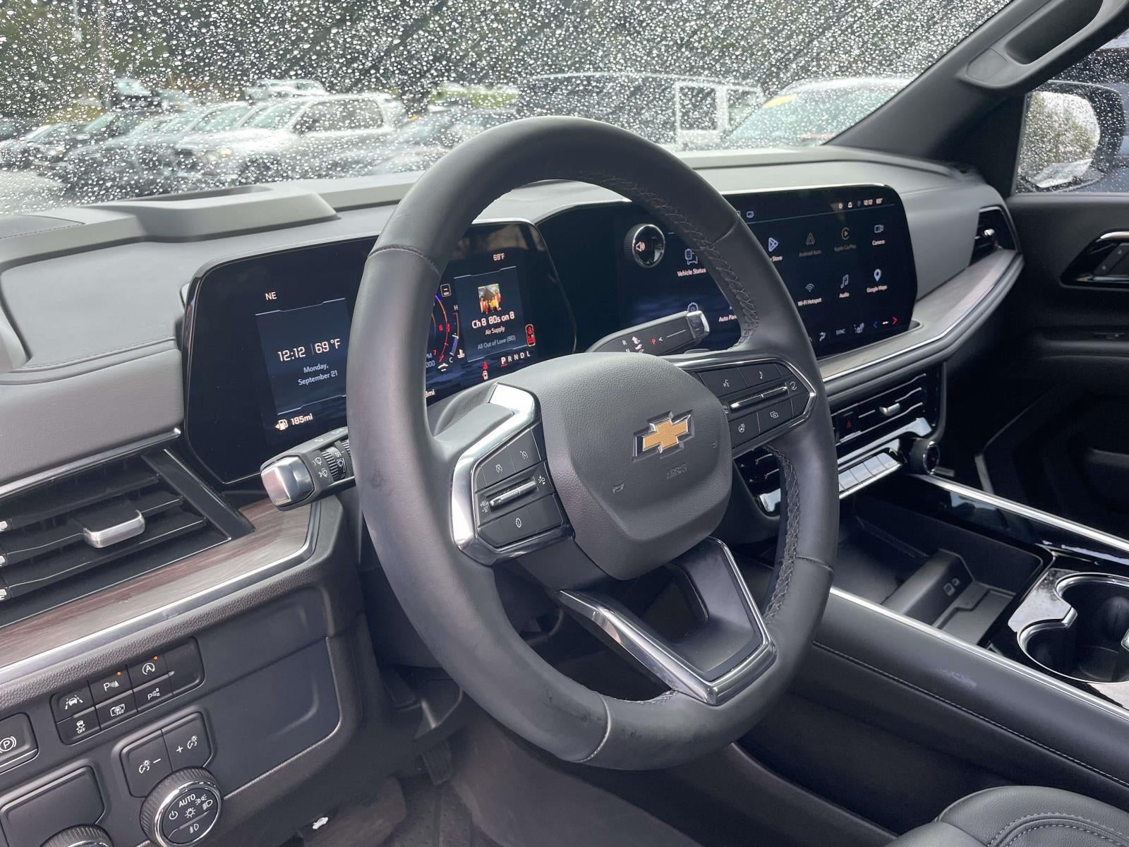 2025 Chevrolet Suburban LT