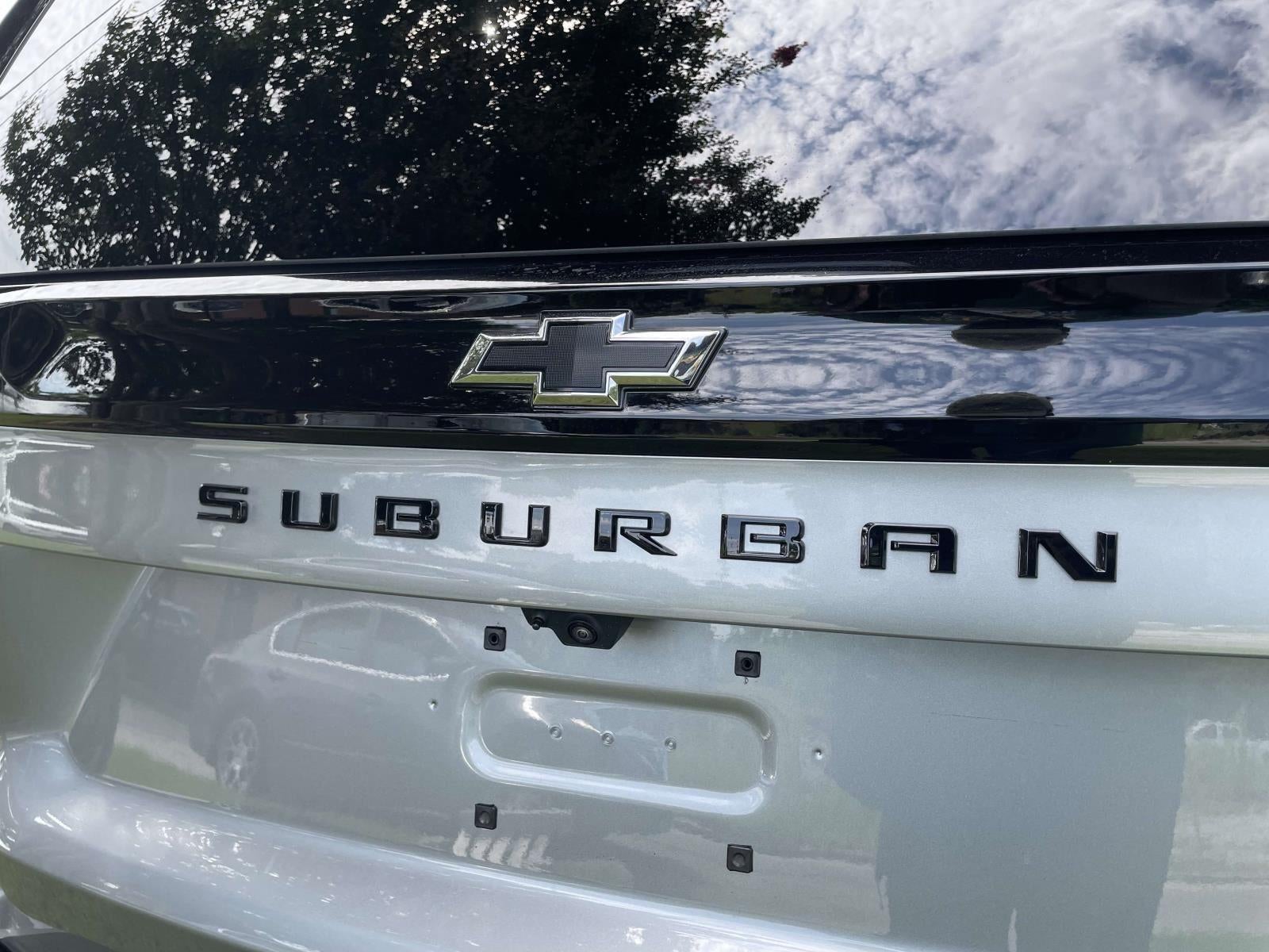 2025 Chevrolet Suburban RST