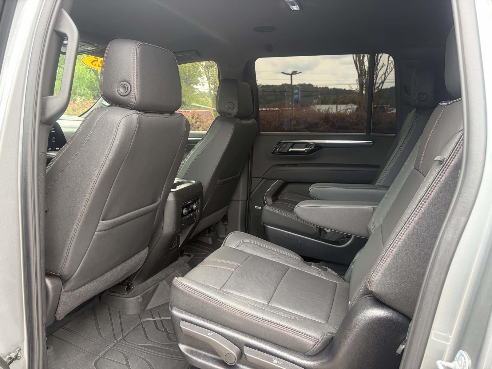 2025 Chevrolet Suburban RST