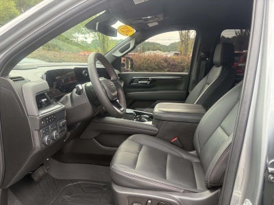 2025 Chevrolet Suburban RST