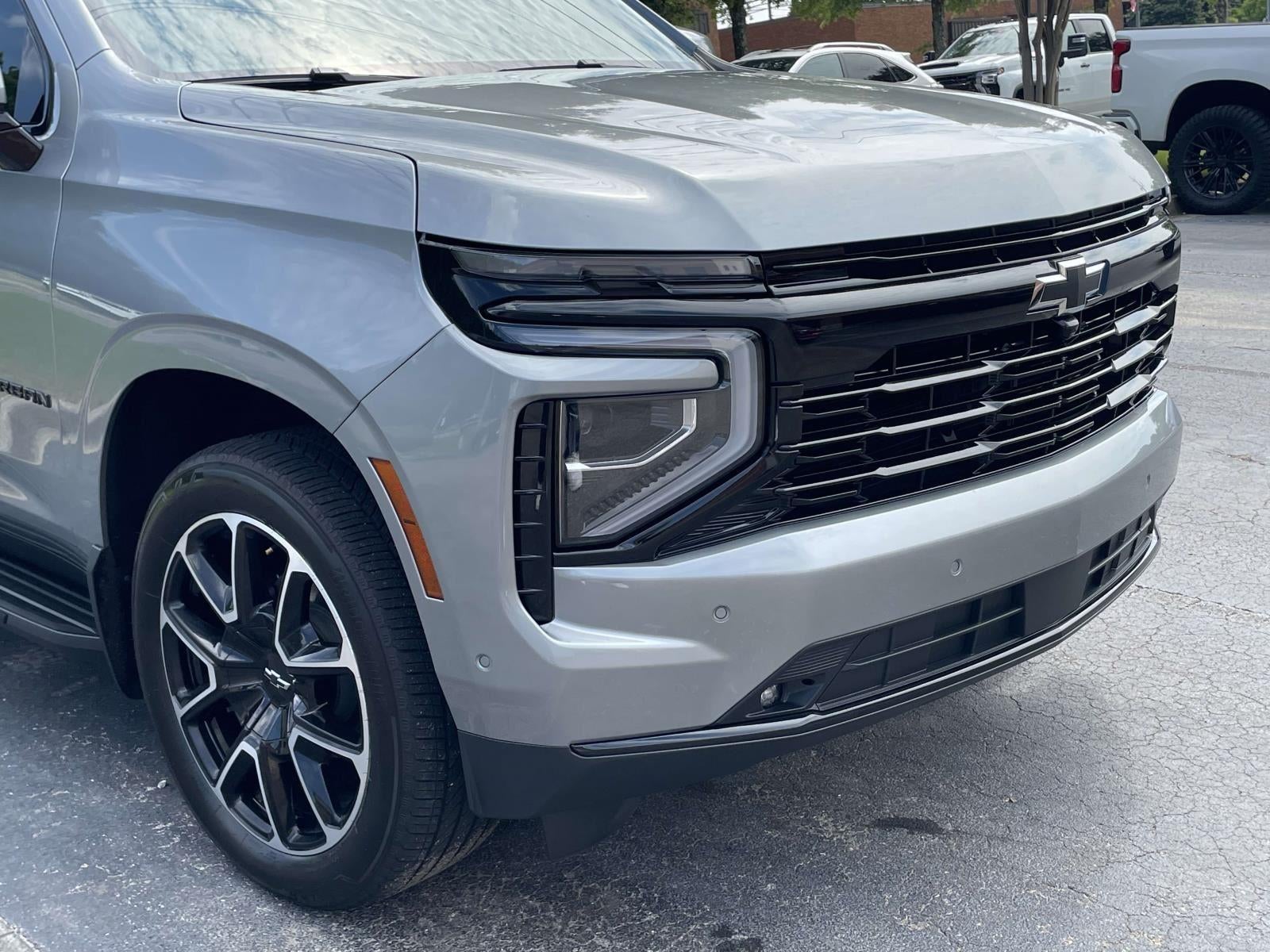 2025 Chevrolet Suburban RST