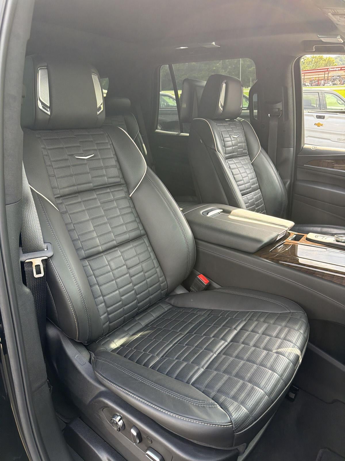 2023 Cadillac Escalade 4WD Sport Platinum