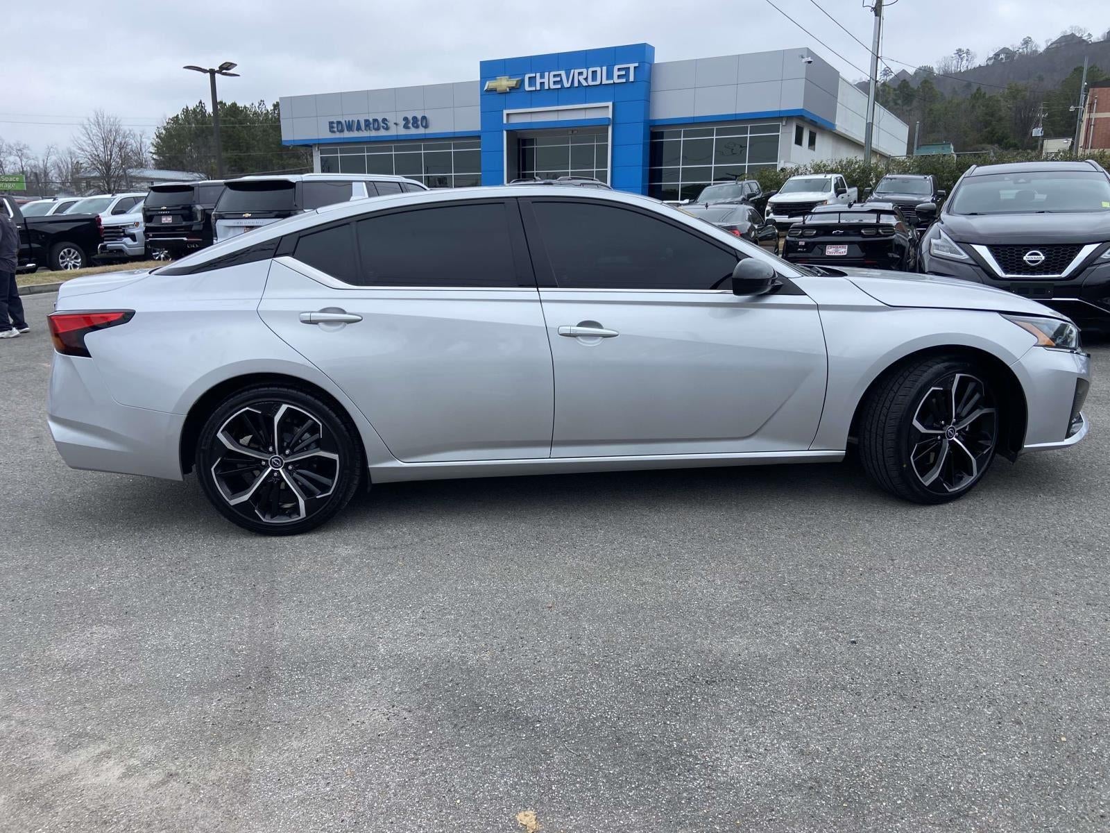 2023 Nissan Altima 2.5 SR