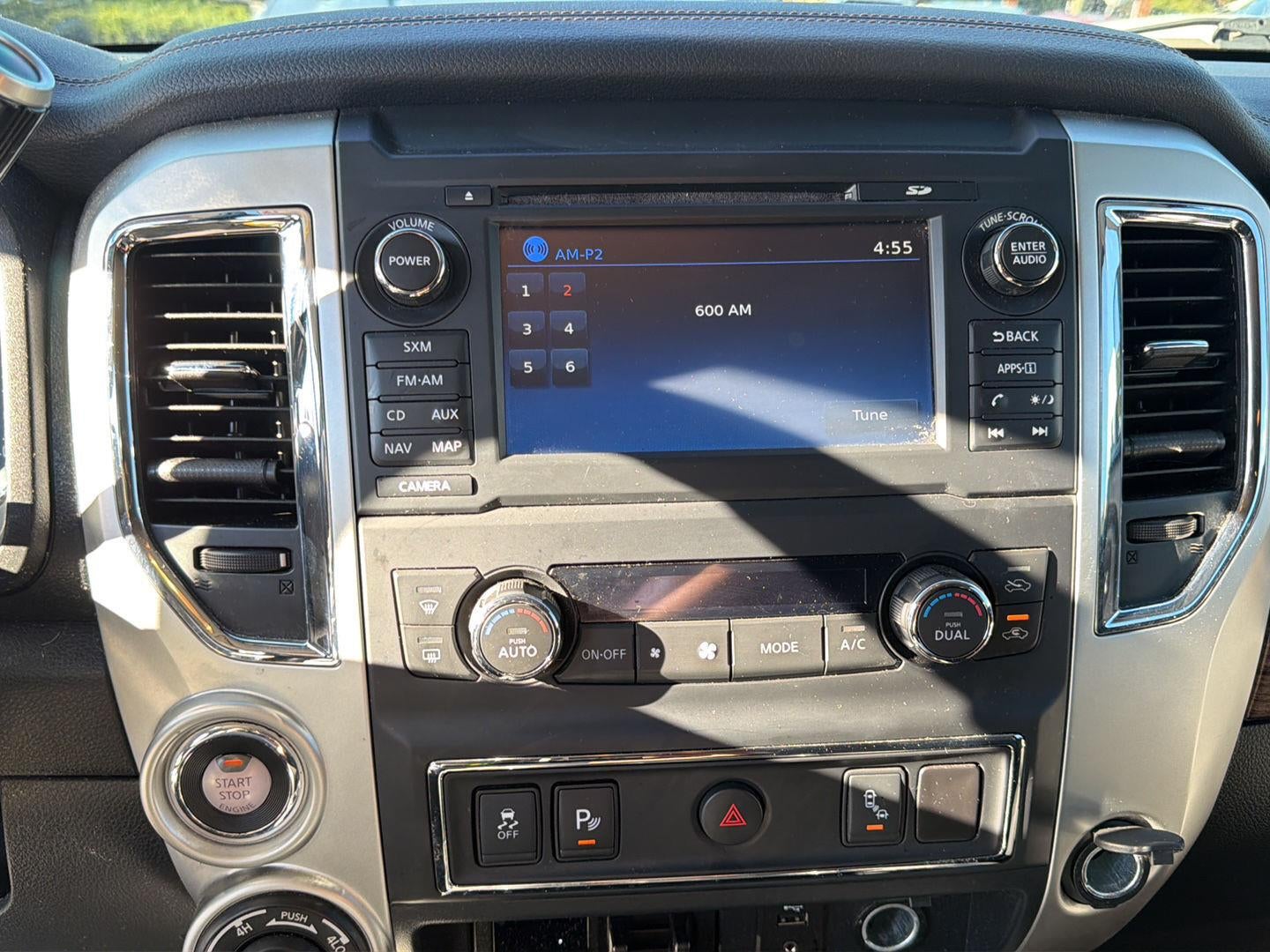 2017 Nissan Titan XD SL
