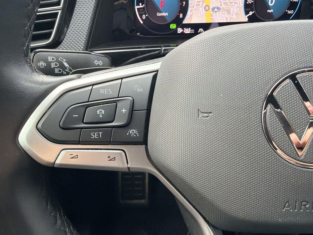 2024 Volkswagen Atlas Cross Sport 2.0T SEL R-Line