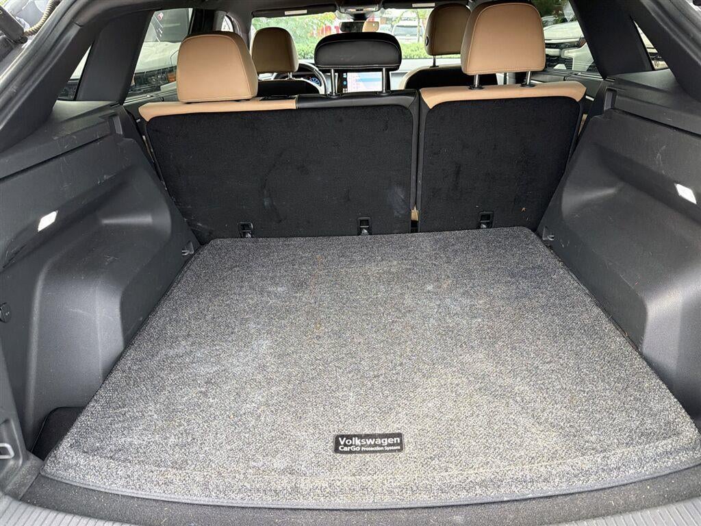 2024 Volkswagen Atlas Cross Sport 2.0T SEL R-Line