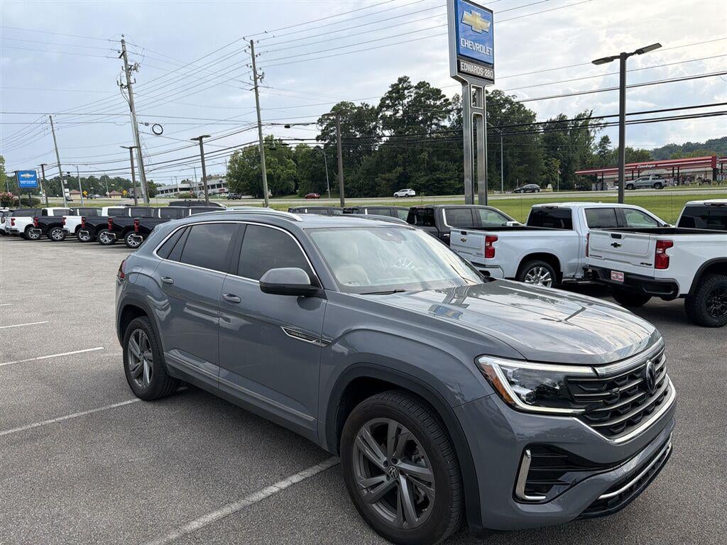 2024 Volkswagen Atlas Cross Sport 2.0T SEL R-Line