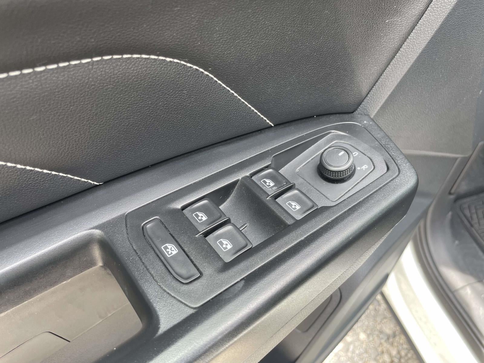 2020 Volkswagen Atlas Cross Sport 3.6L V6 SEL R-Line