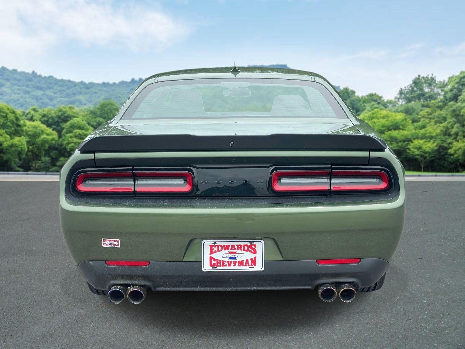 2022 Dodge Challenger SXT