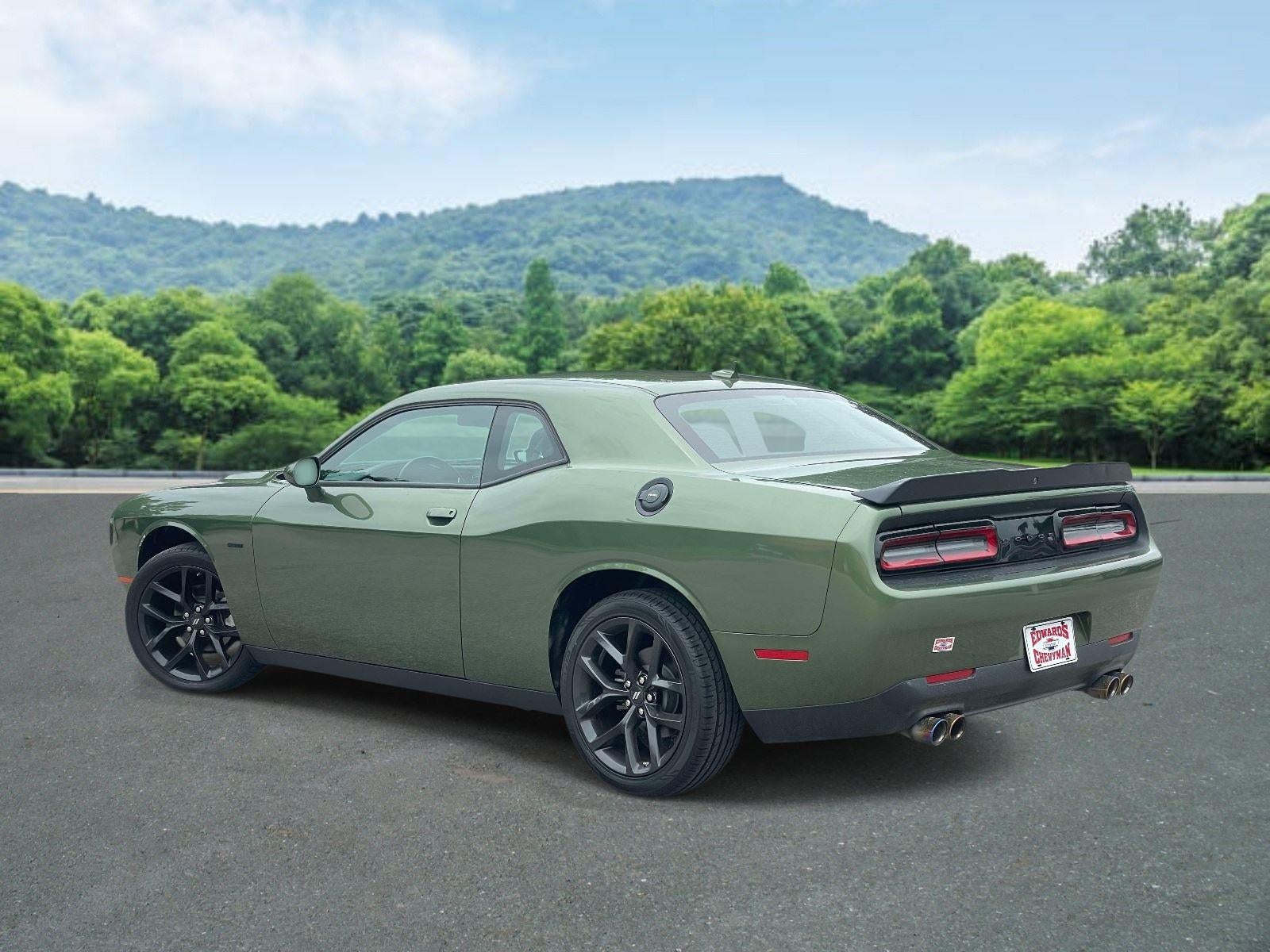 2022 Dodge Challenger SXT
