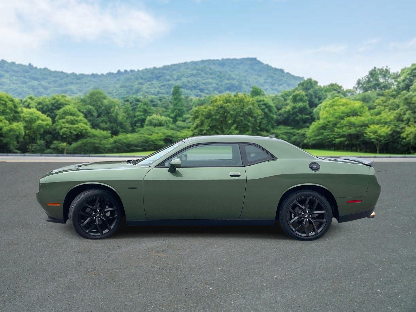 2022 Dodge Challenger SXT