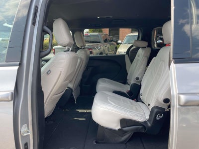 2021 Chrysler Pacifica Touring