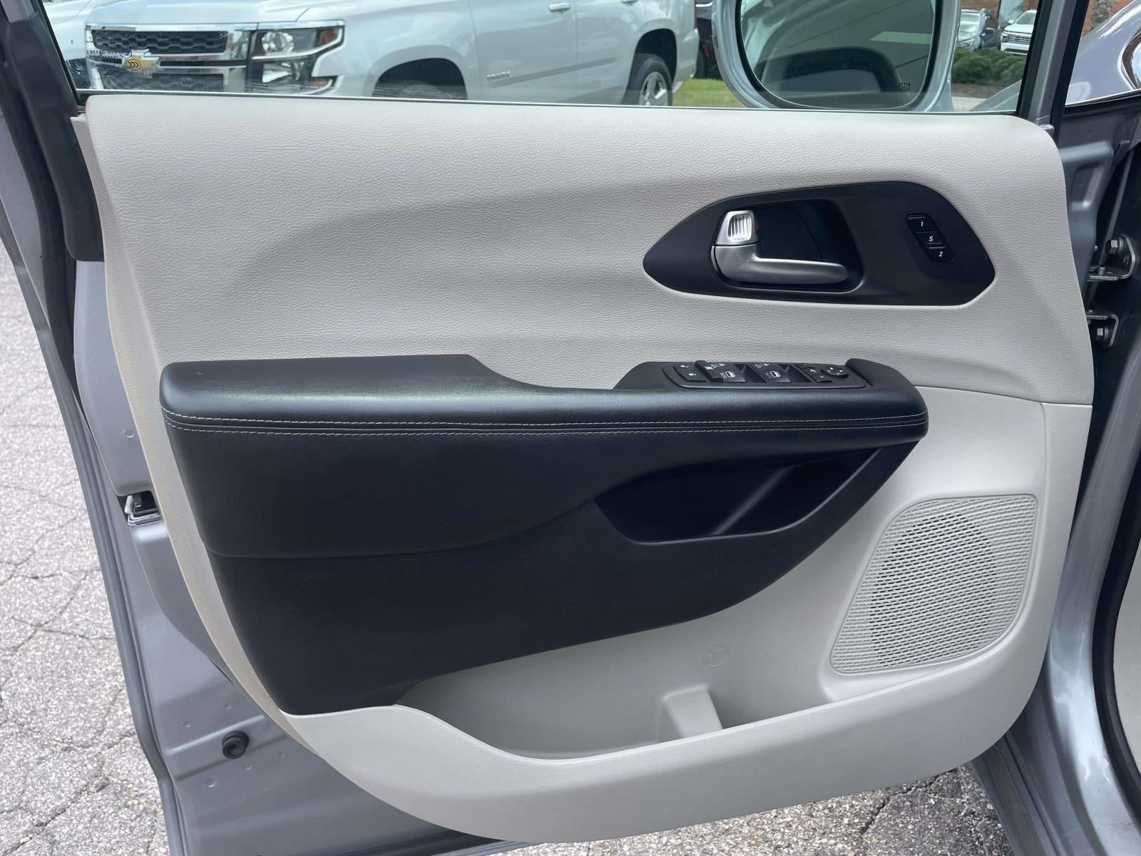 2020 Chrysler Pacifica Limited