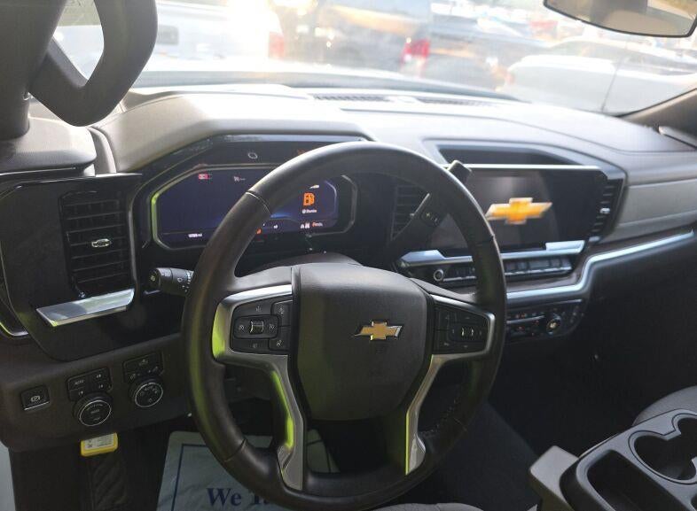 2024 Chevrolet Silverado 1500 LT