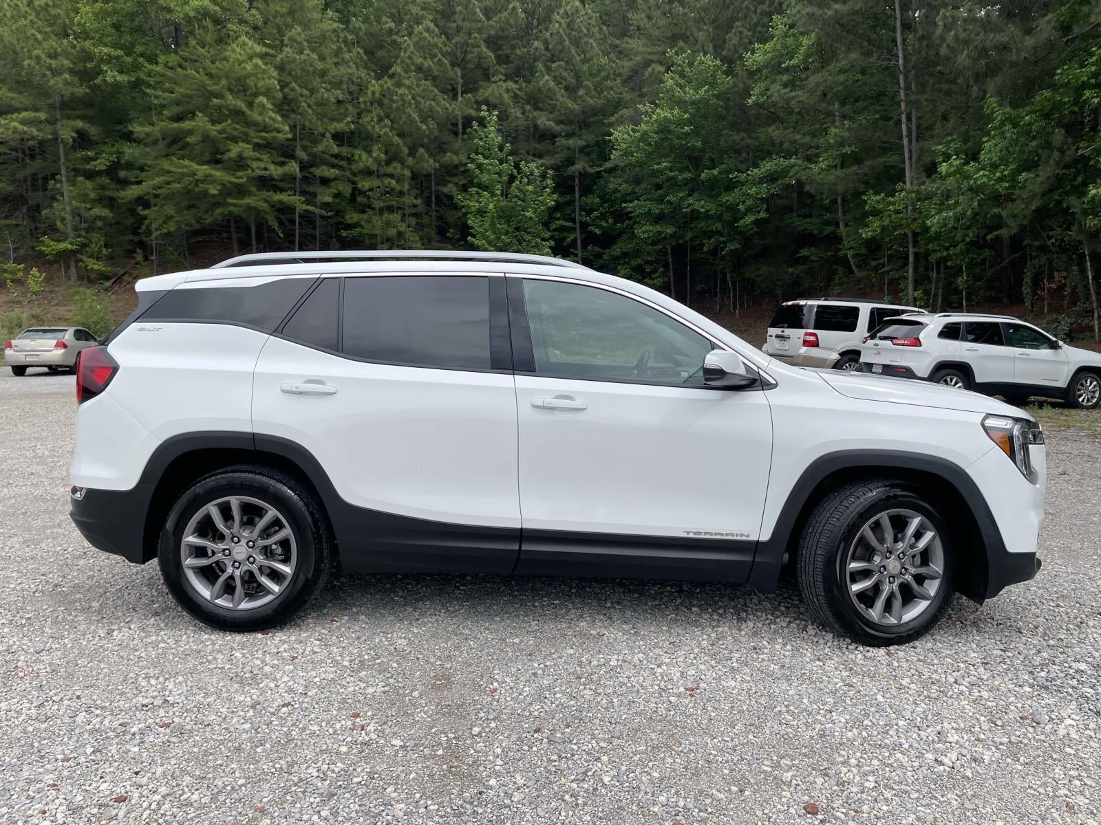 2023 GMC Terrain SLT