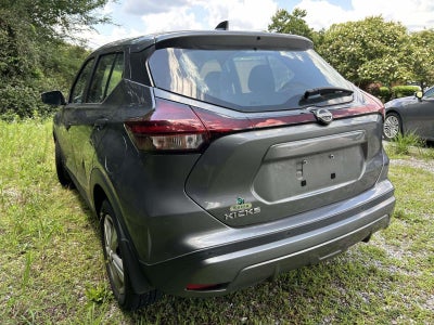 2022 Nissan Kicks S