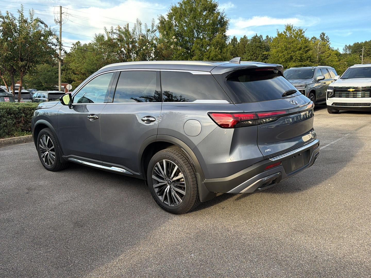 2023 INFINITI QX60 SENSORY