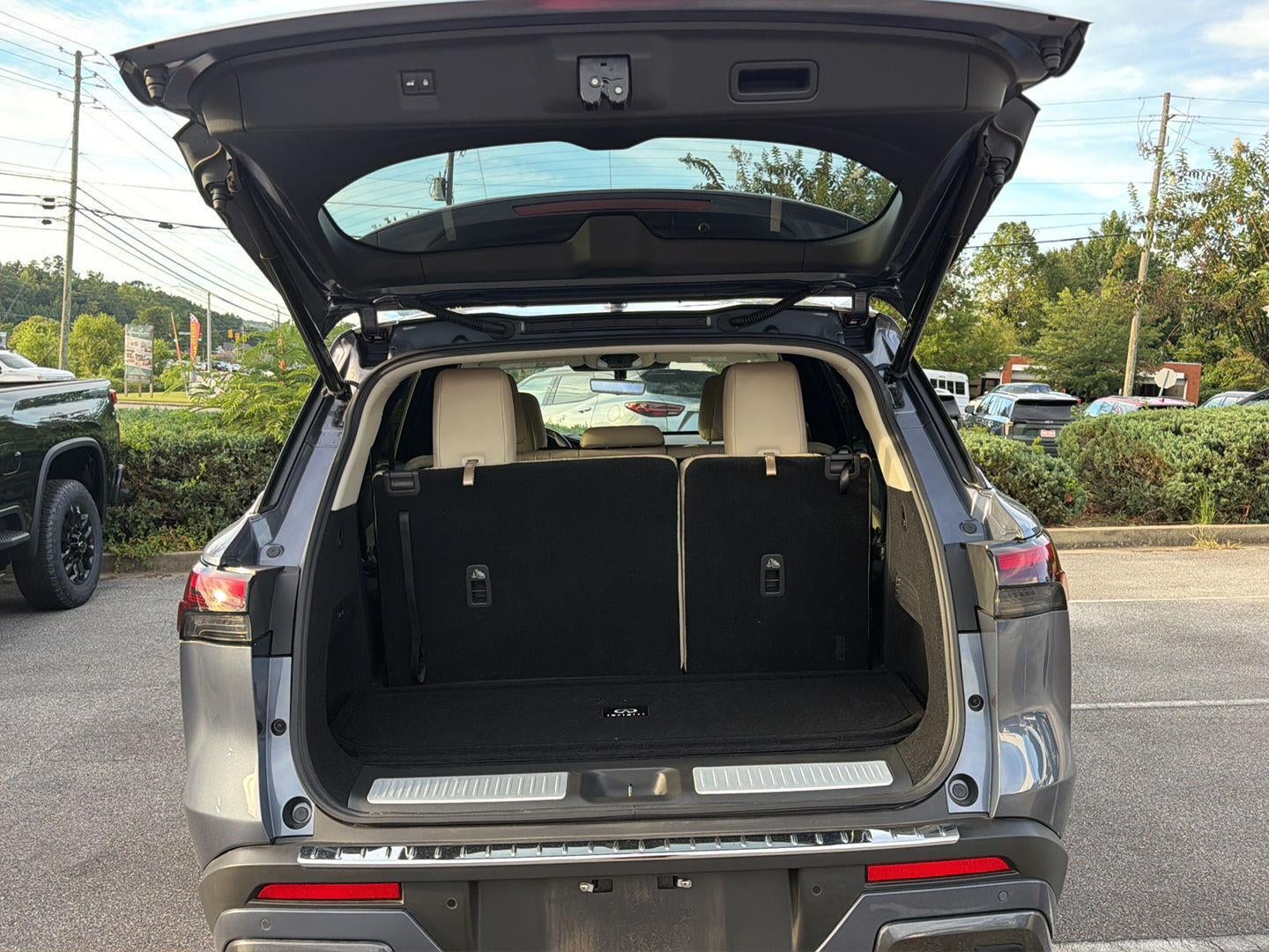 2023 INFINITI QX60 SENSORY