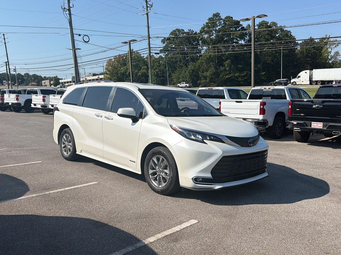 2021 Toyota Sienna XLE