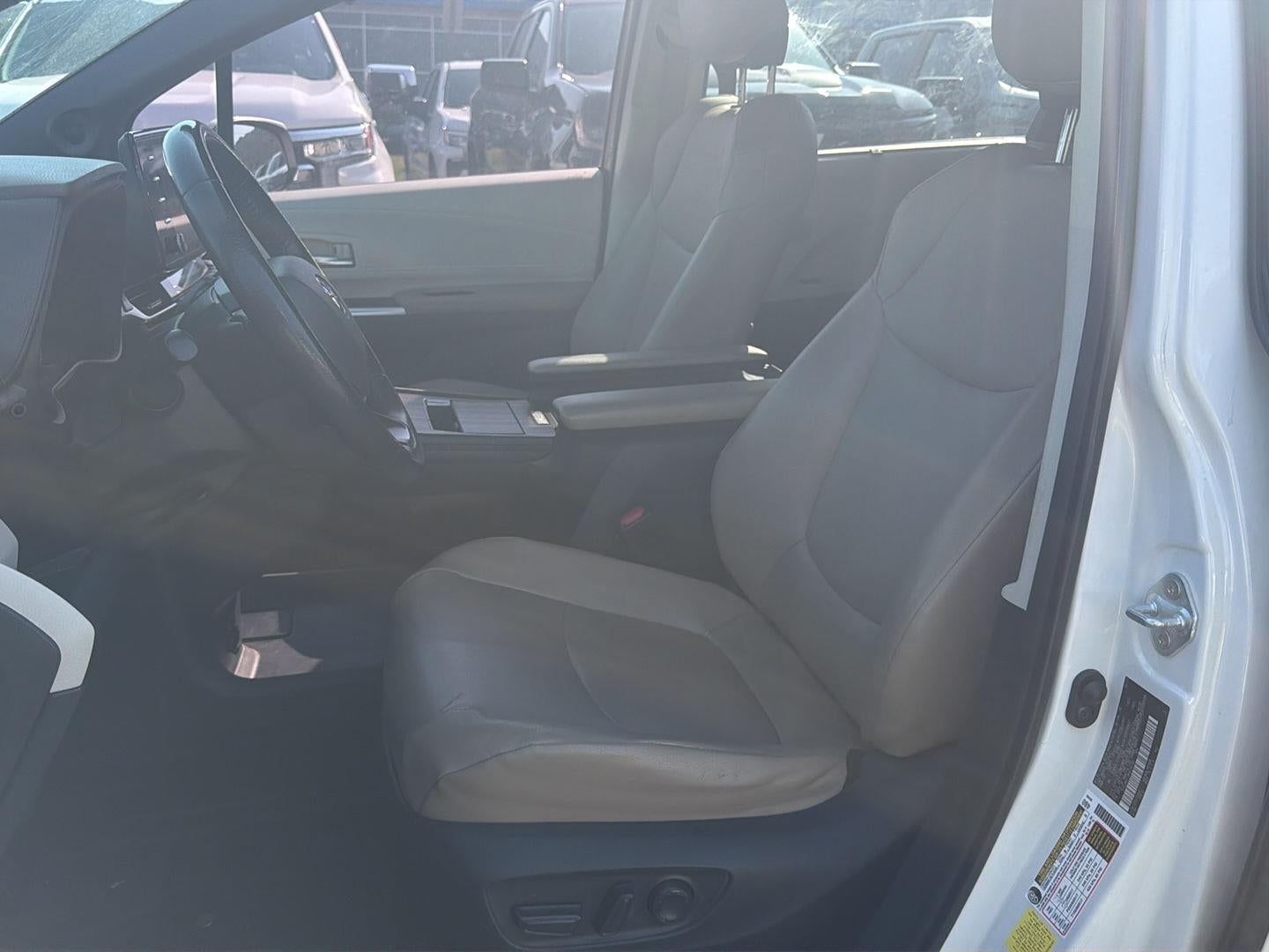 2021 Toyota Sienna XLE