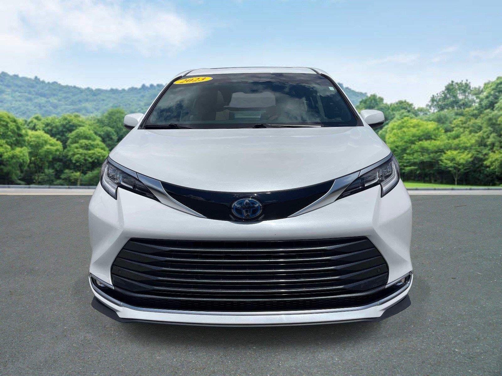 2023 Toyota Sienna Limited