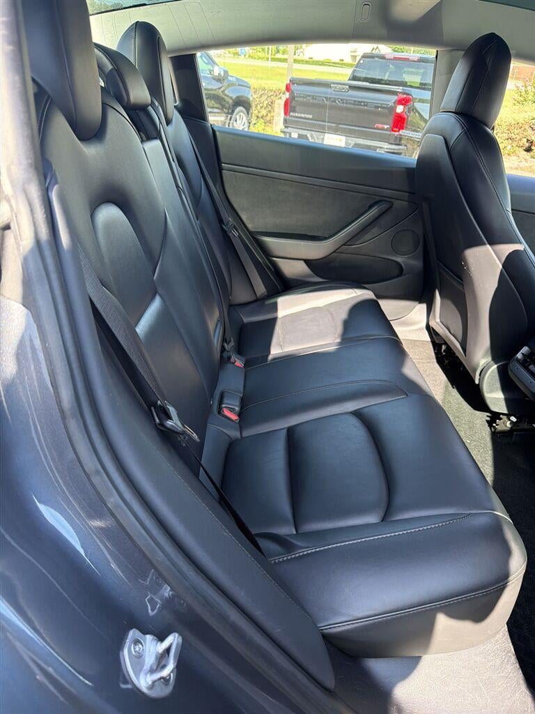 2022 Tesla Model 3 Base