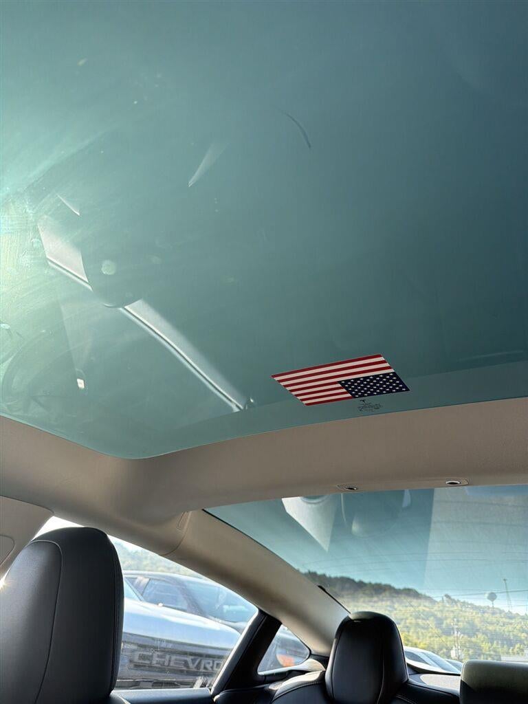 2022 Tesla Model 3 Base