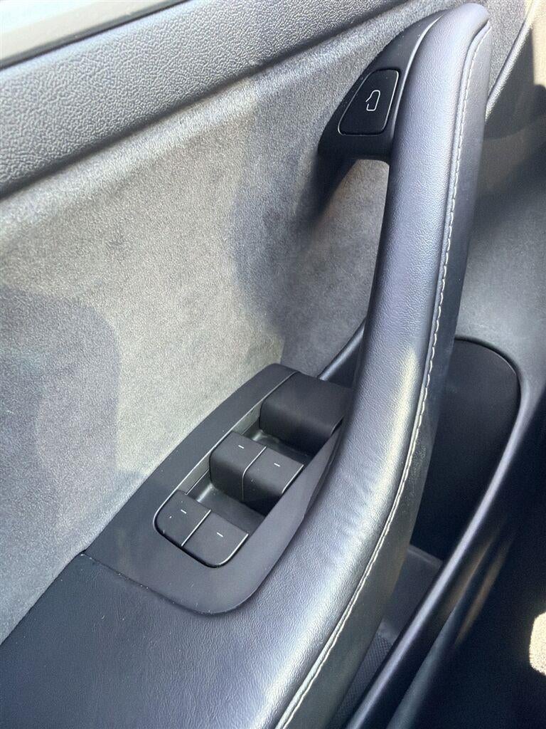 2022 Tesla Model 3 Base
