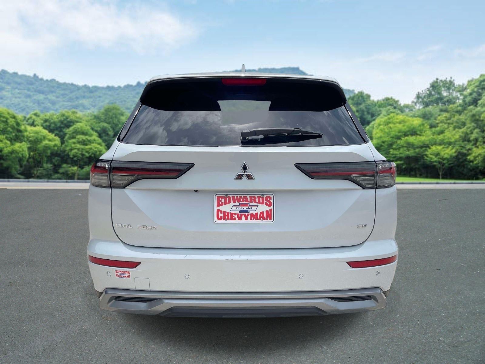 2025 Mitsubishi Outlander SE