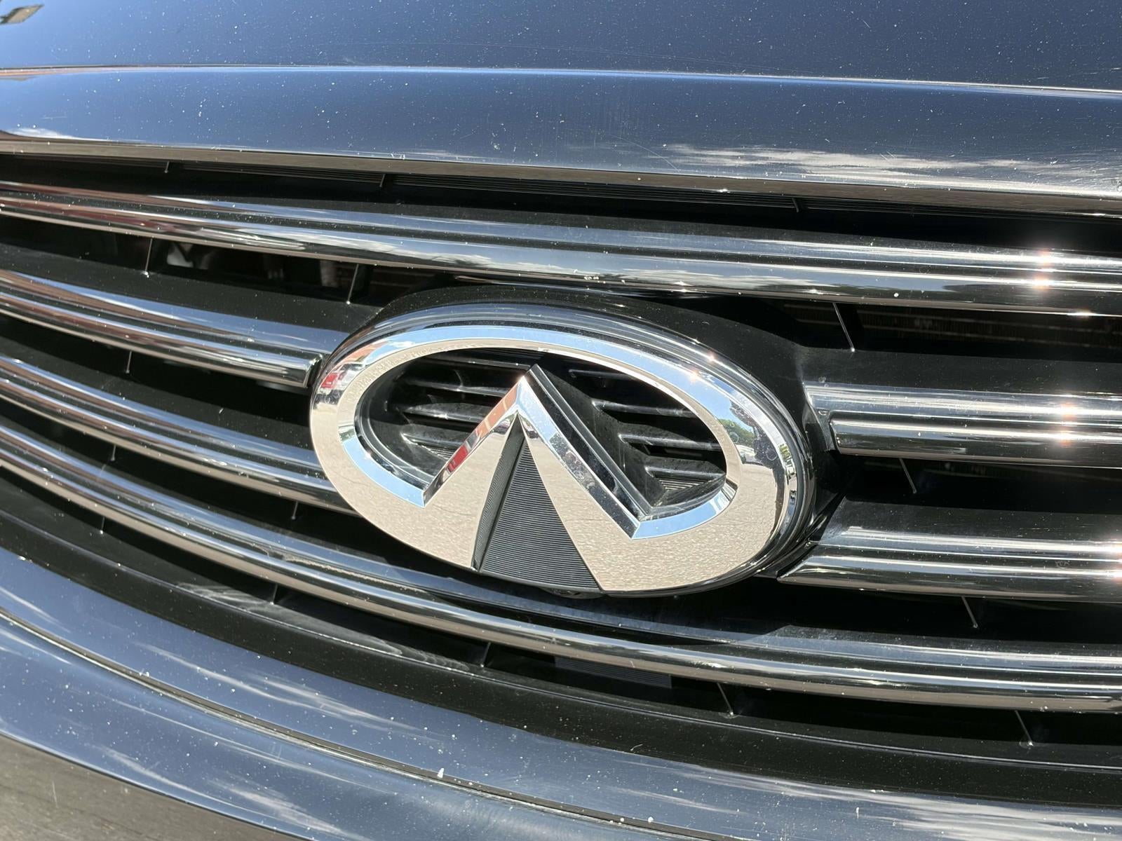 2015 INFINITI QX70 Base