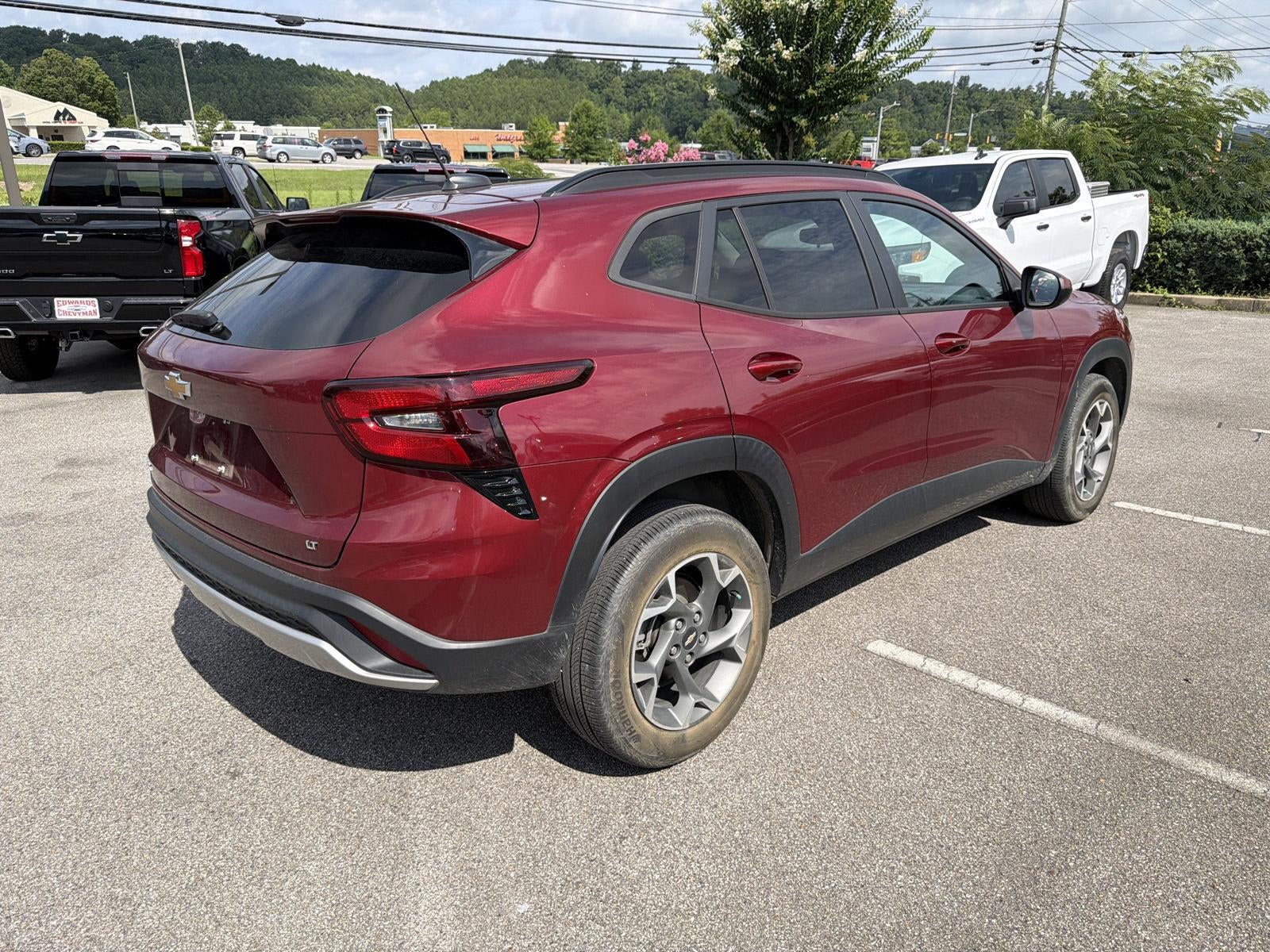 2024 Chevrolet Trax LT